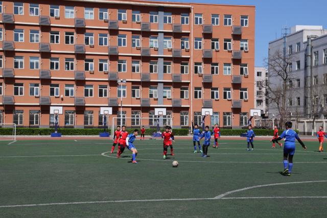争议换人判罚引发深圳队困境，9人迎战11人遭扳平